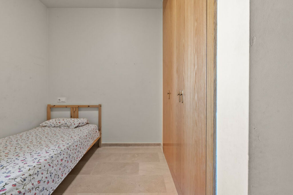 Top Floor Apartment Estepona Málaga - image 11