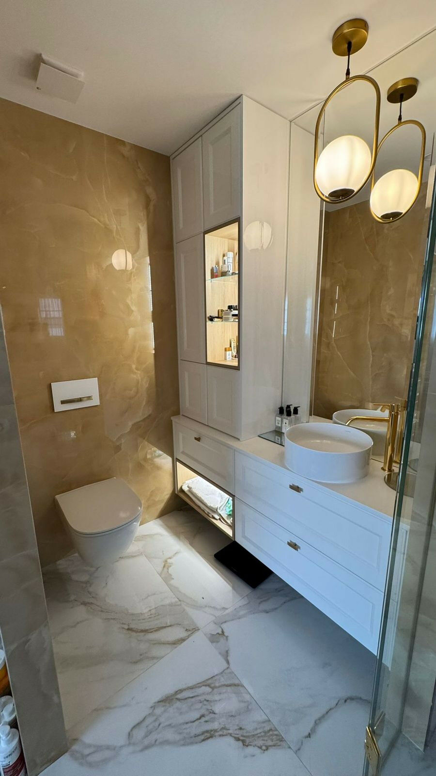 Middle Floor Apartment The Golden Mile Málaga - image 11