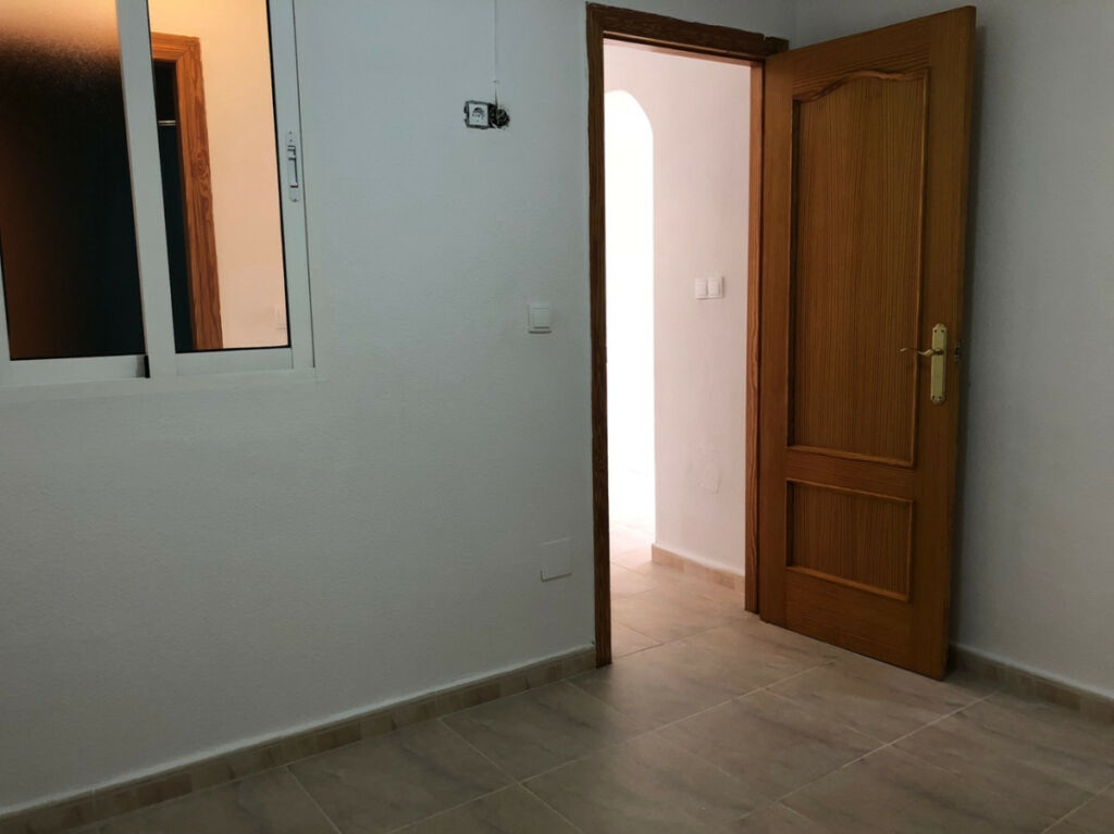 Townhouse San Miguel de Salinas Alicante - image 11