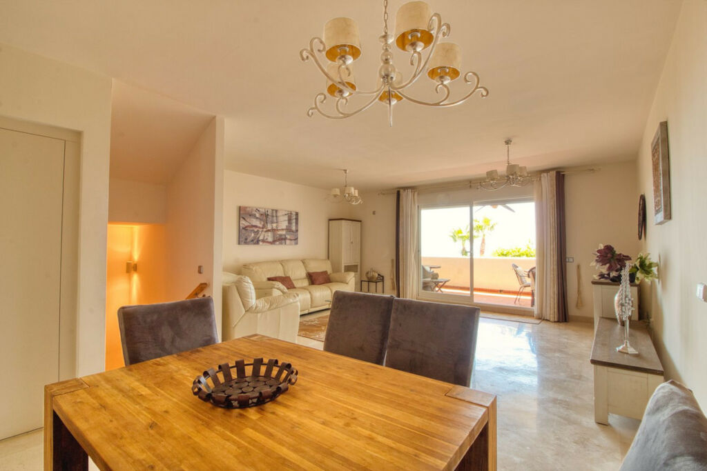Townhouse Manilva Málaga - image 11