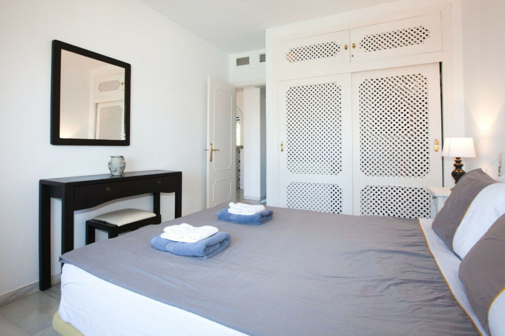 Middle Floor Apartment Mijas Costa Málaga - image 11