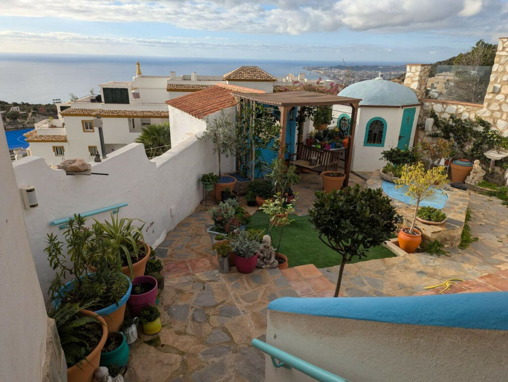 Detached Villa Benalmadena Pueblo Málaga - image 11