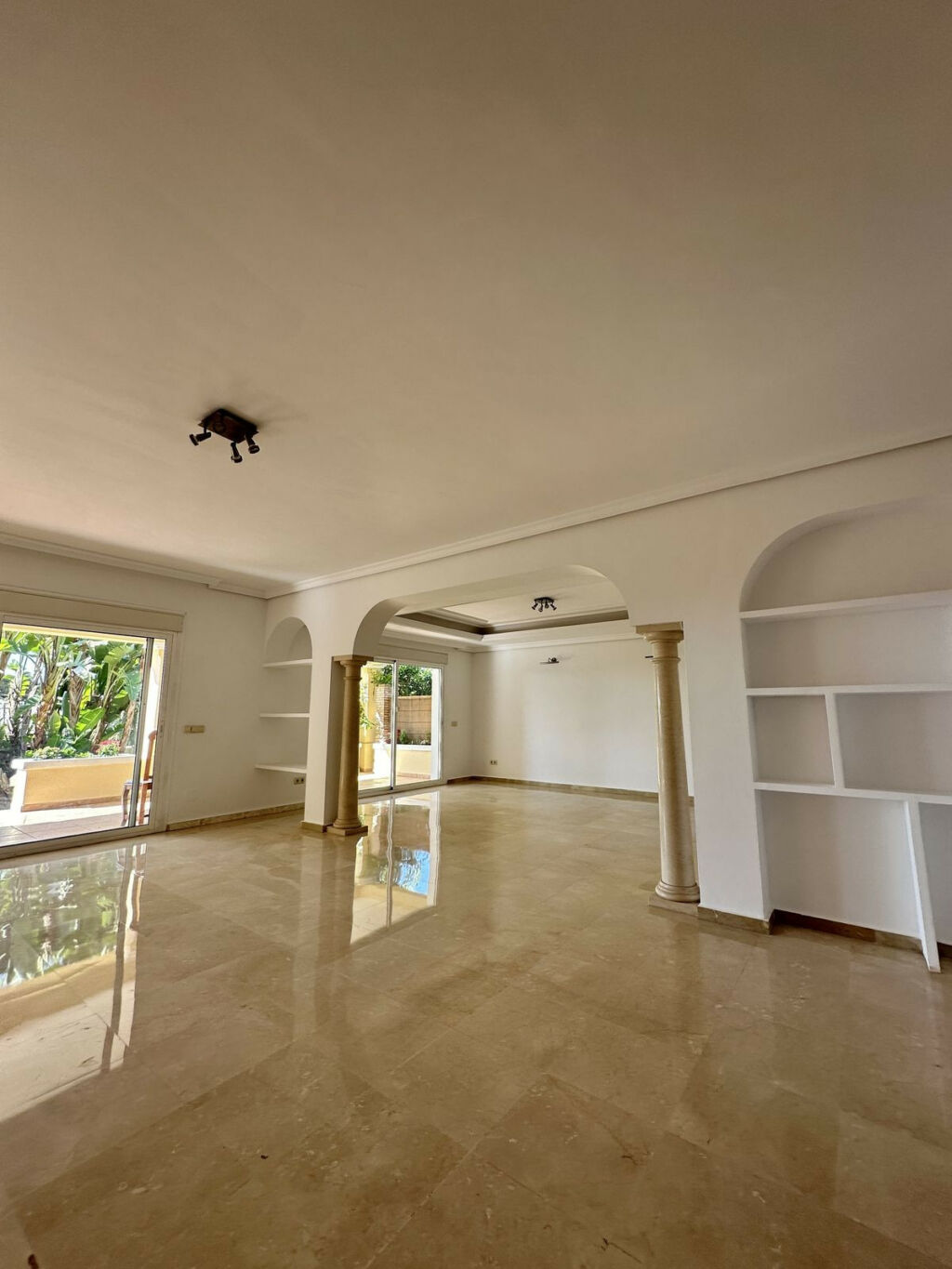 Detached Villa Elviria Málaga - image 11