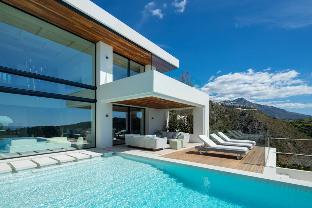 Detached Villa Benahavís Málaga - image 11