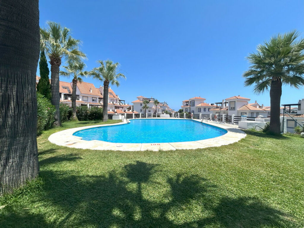 Ground Floor Apartment La Duquesa Málaga - image 11