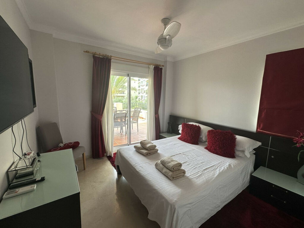 Middle Floor Apartment La Cala Hills Málaga - image 11