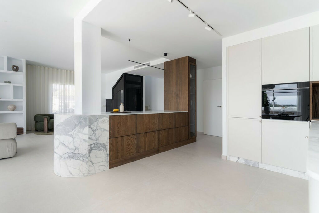 Penthouse Duplex Nueva Andalucía Málaga - image 11