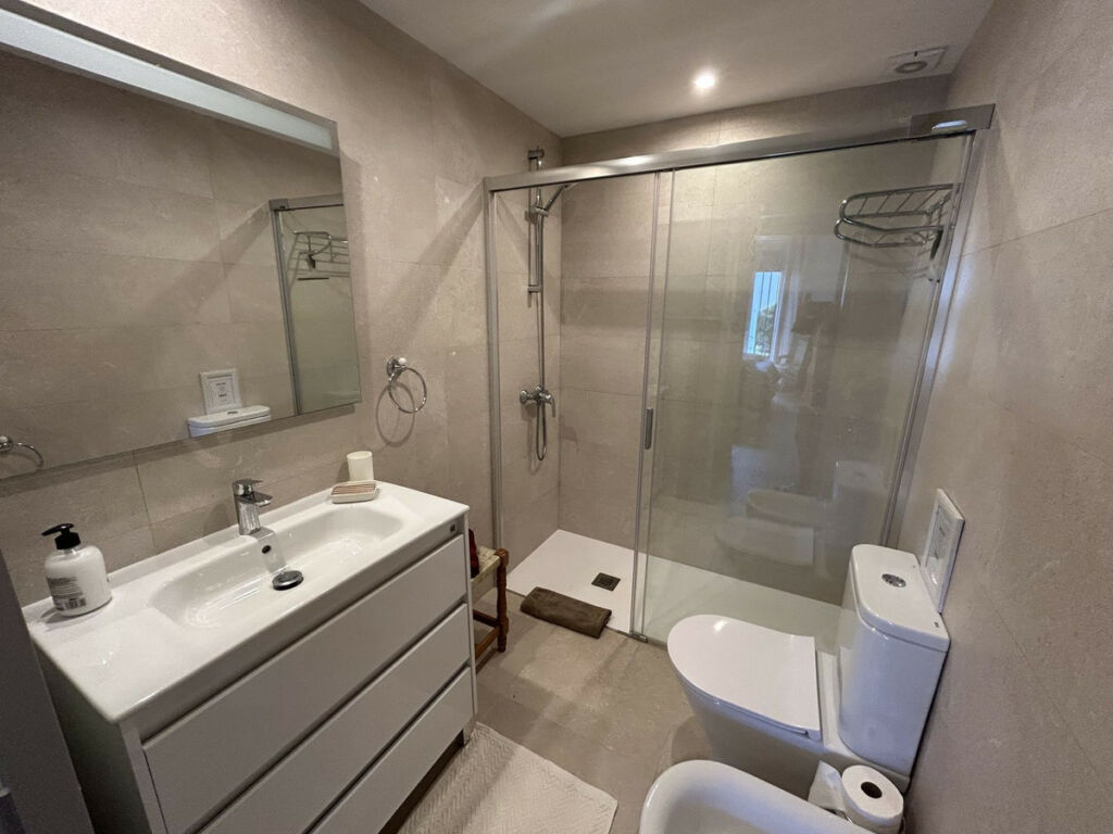 Townhouse Aloha Málaga - image 11