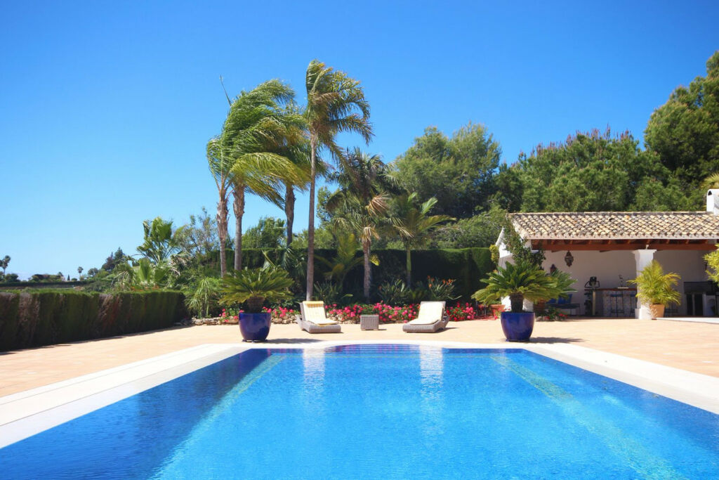 Detached Villa Benahavís Málaga - image 11