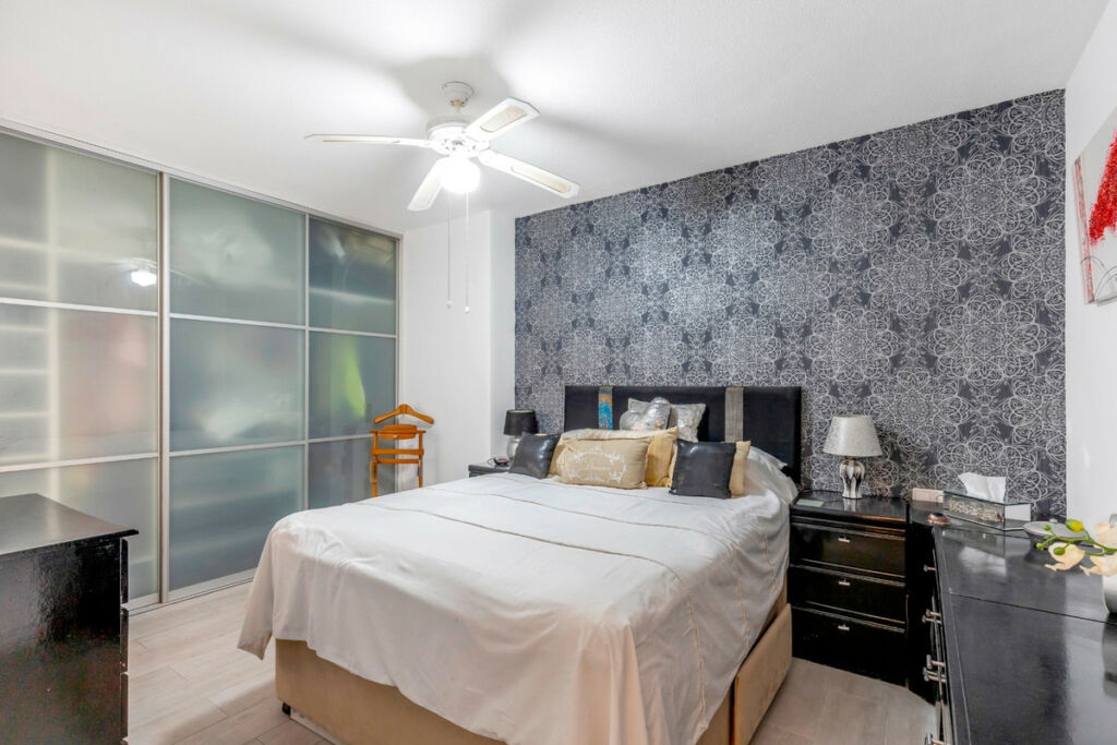 Middle Floor Apartment Playa Del Cura Alicante - image 11