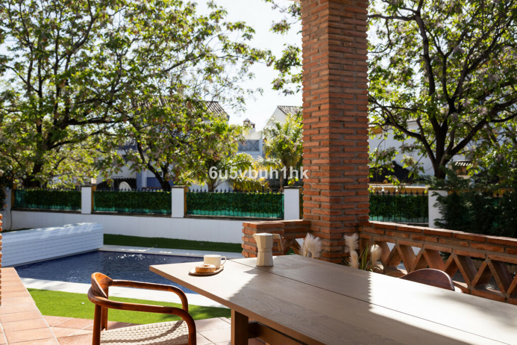 Detached Villa San Pedro de Alcántara Málaga - image 11