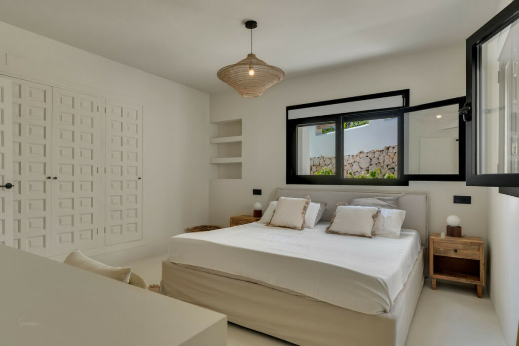 Detached Villa Benissa Alicante - image 11