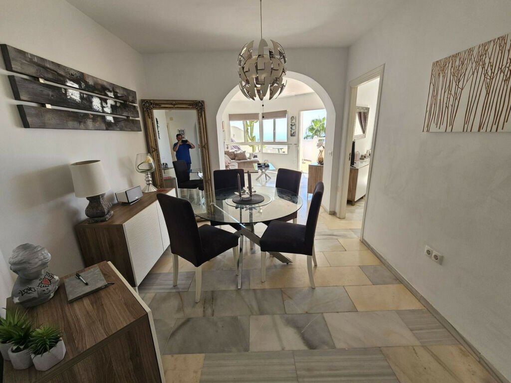 Penthouse Calahonda Málaga - image 11