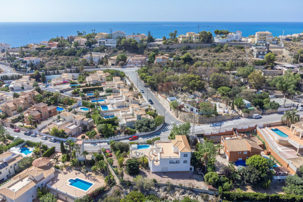 Detached Villa El Campello Alicante - image 11