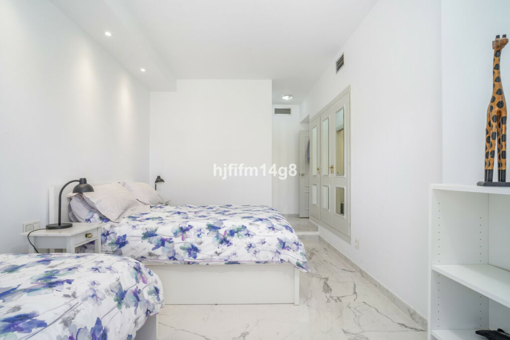 Ground Floor Apartment Nueva Andalucía Málaga - image 11