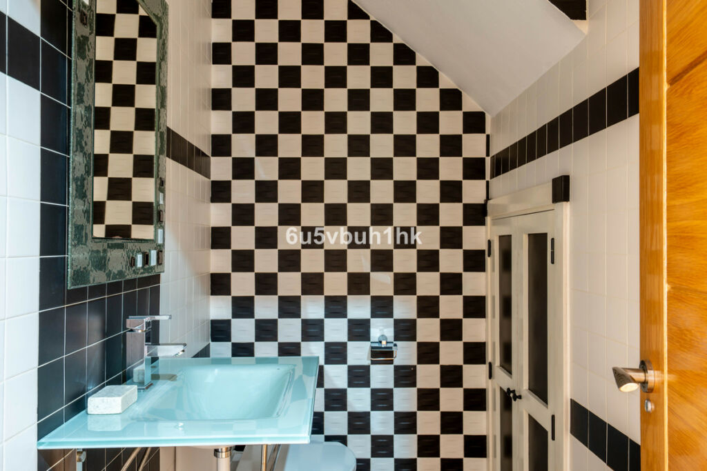Townhouse Las Lagunas Málaga - image 11