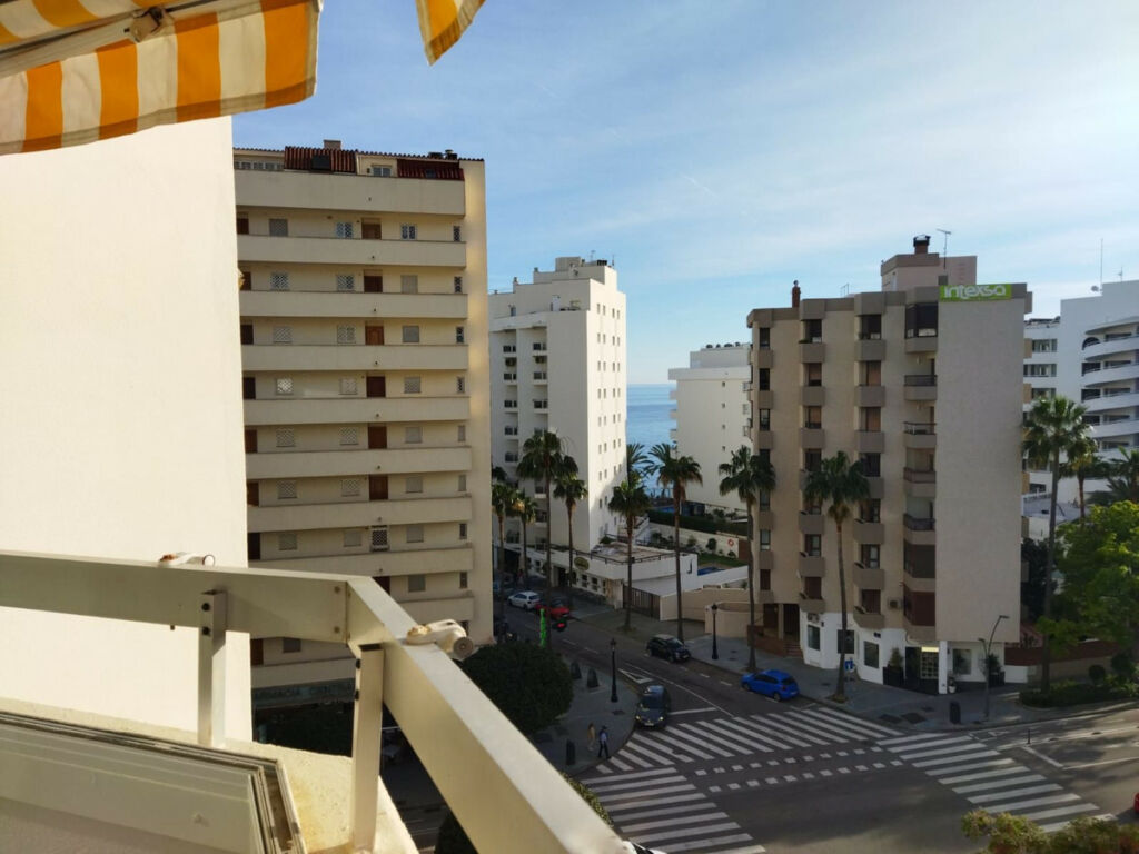 Middle Floor Apartment Marbella Málaga - image 11