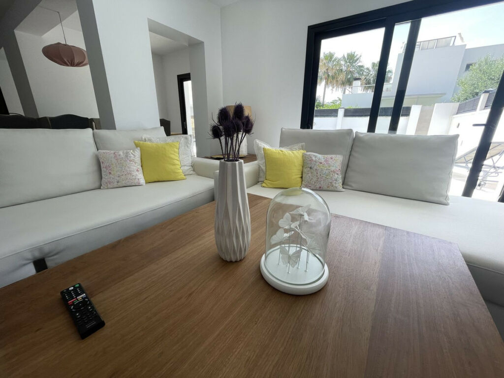 Detached Villa San Pedro de Alcántara Málaga - image 11