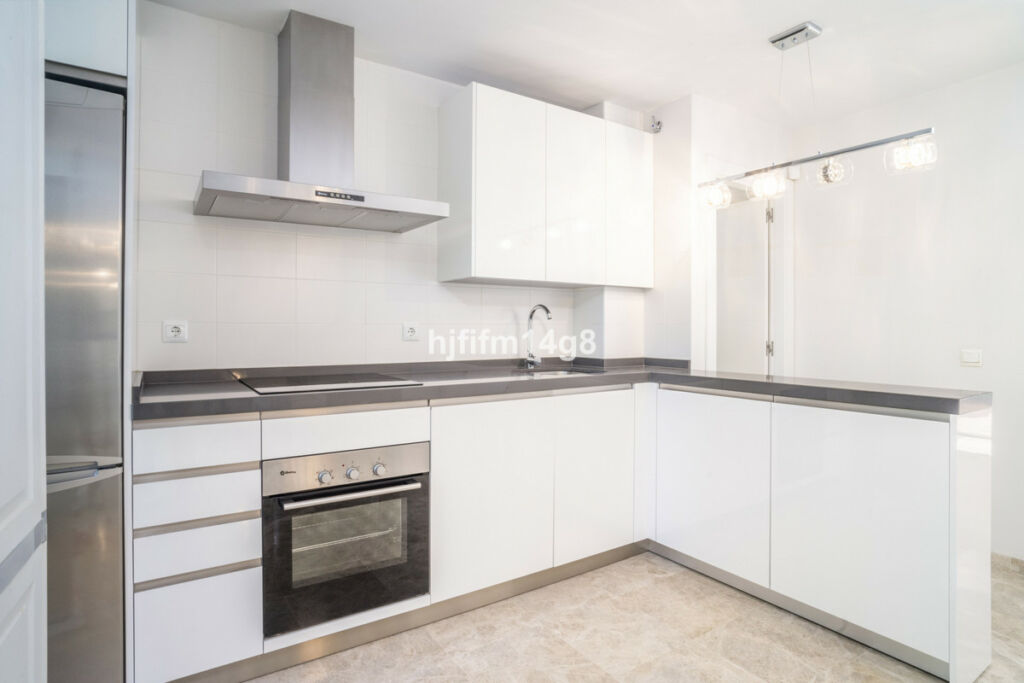 Ground Floor Apartment Nueva Andalucía Málaga - image 11