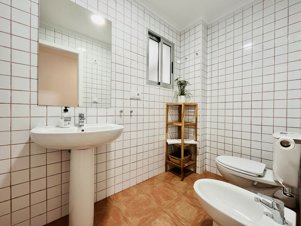 Middle Floor Apartment Guardamar del Segura Alicante - image 11