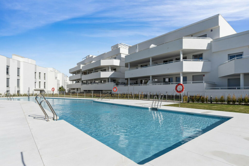 Ground Floor Apartment Estepona Málaga - image 11