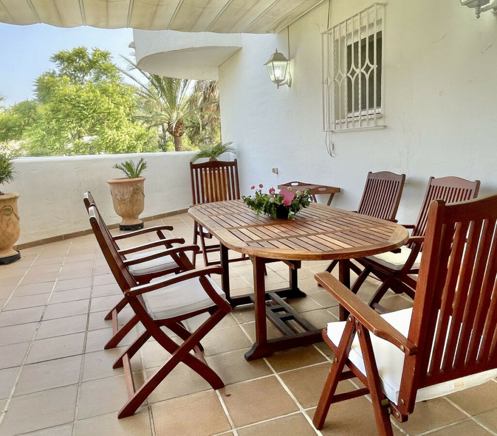 Ground Floor Apartment The Golden Mile Málaga - image 5