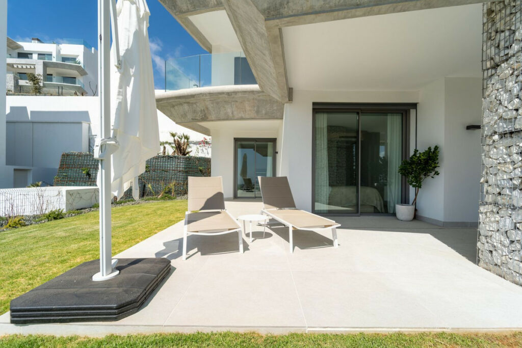 Ground Floor Apartment La Quinta Málaga - image 11