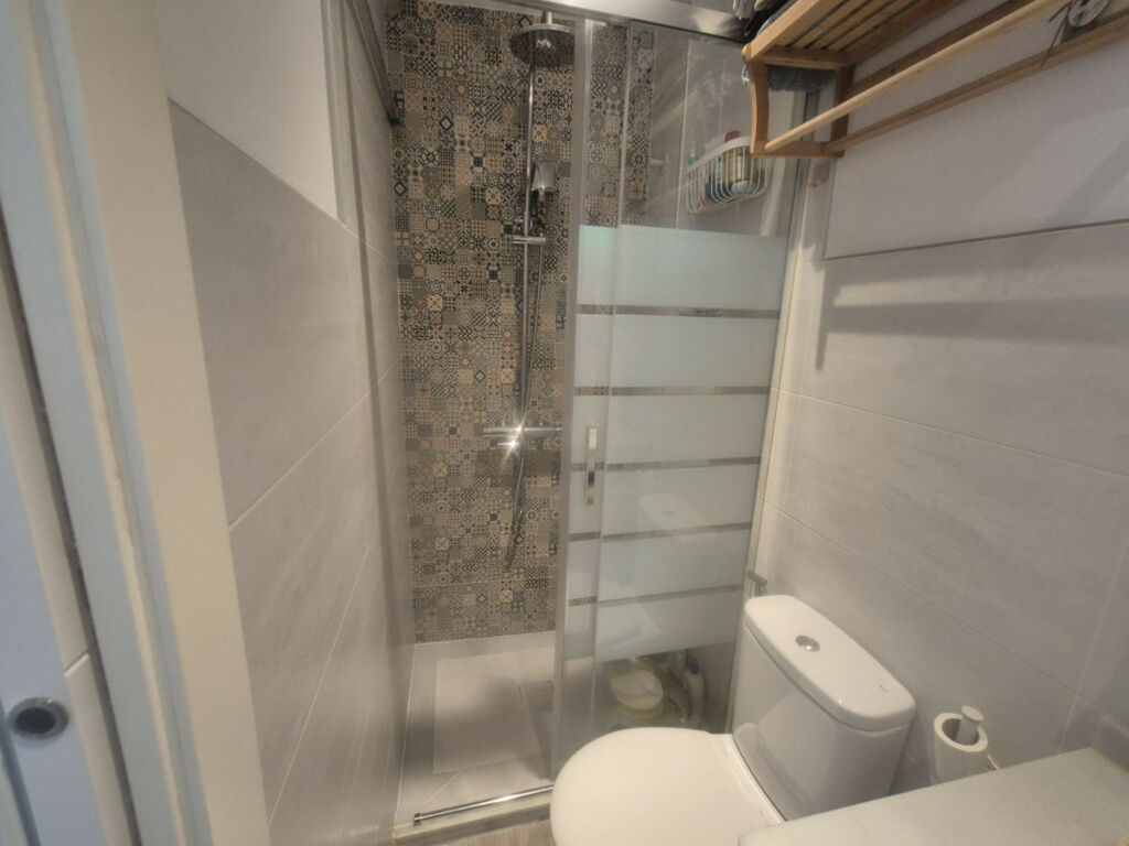 Middle Floor Apartment Estepona Málaga - image 11