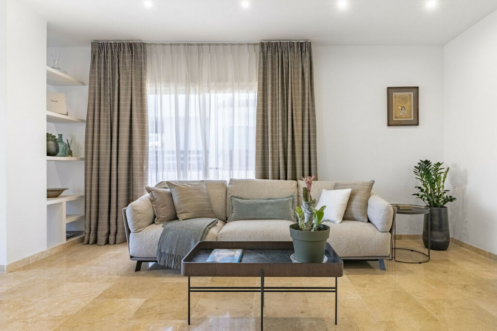 Duplex The Golden Mile Málaga - image 11