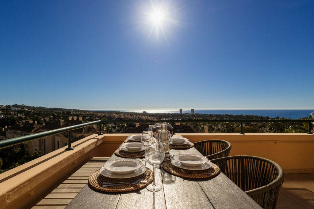 Middle Floor Apartment Elviria Málaga - image 11