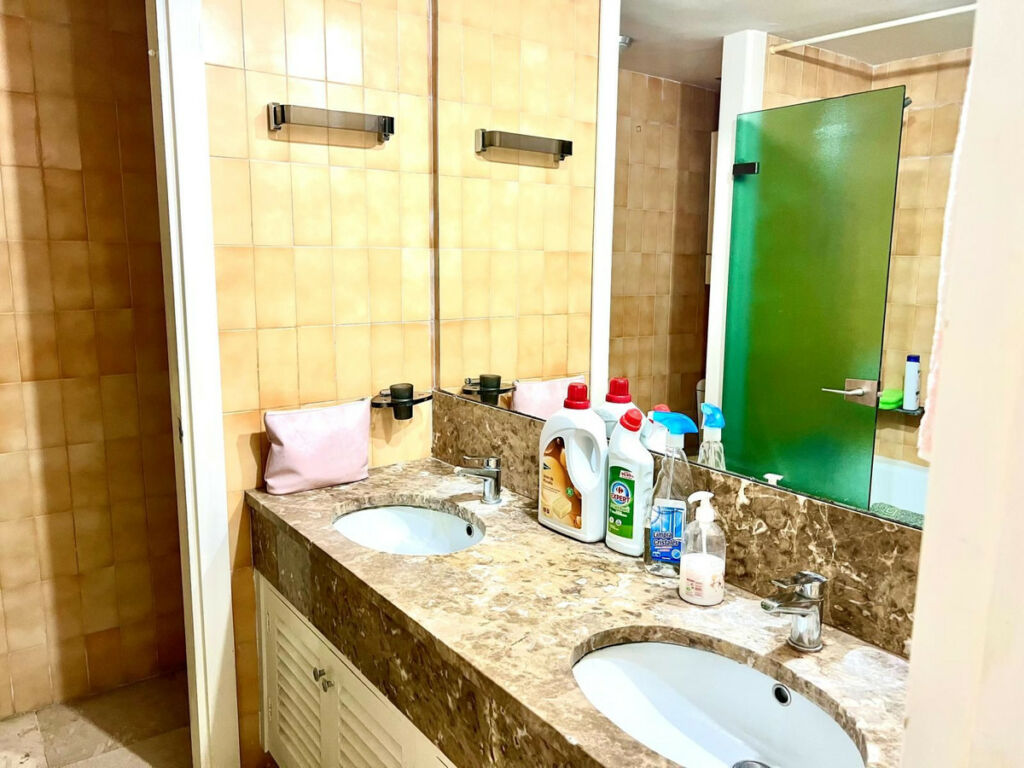 Middle Floor Apartment Marbella Málaga - image 15