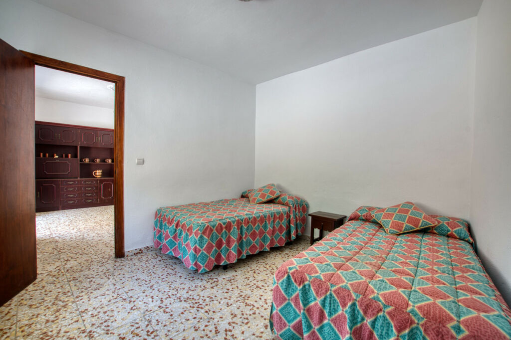 Townhouse Viñuela Málaga - image 11
