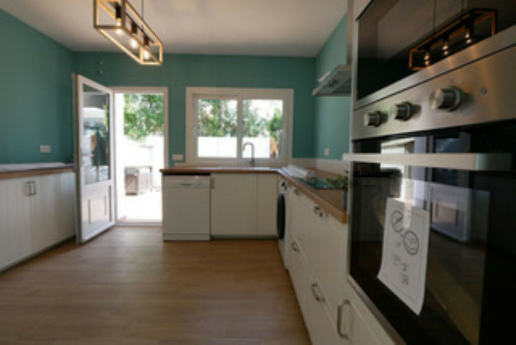 Detached Villa Cabopino Málaga - image 11