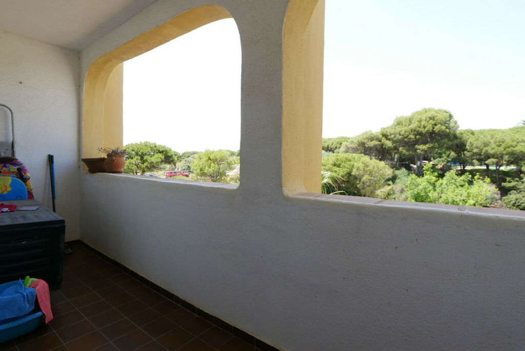 Middle Floor Apartment Cabopino Málaga - image 11