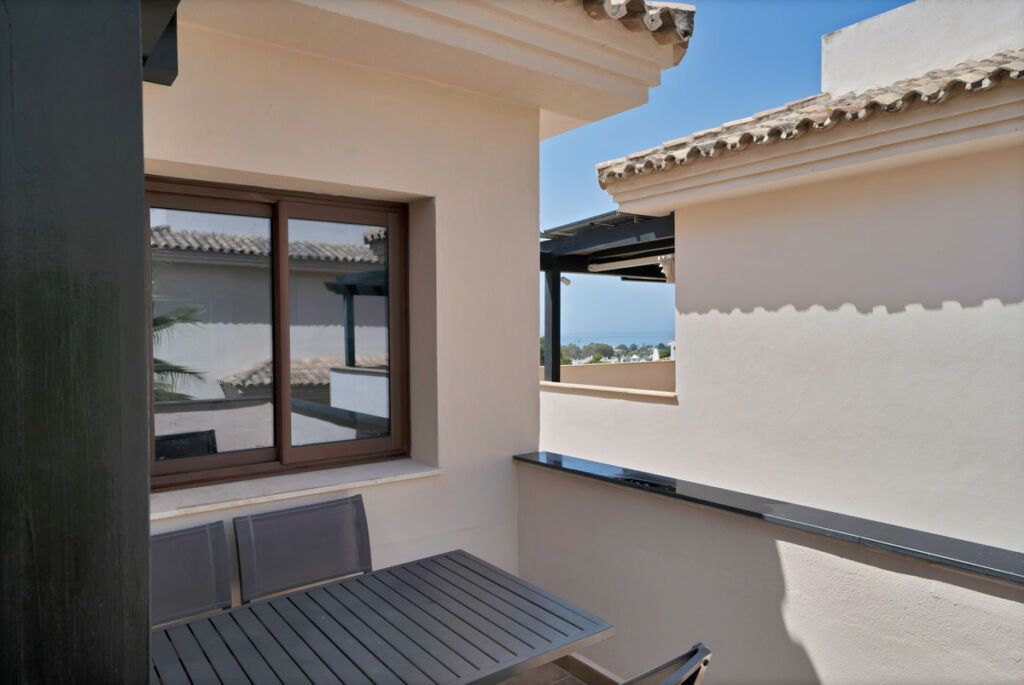 Penthouse Nueva Andalucía Málaga - image 10