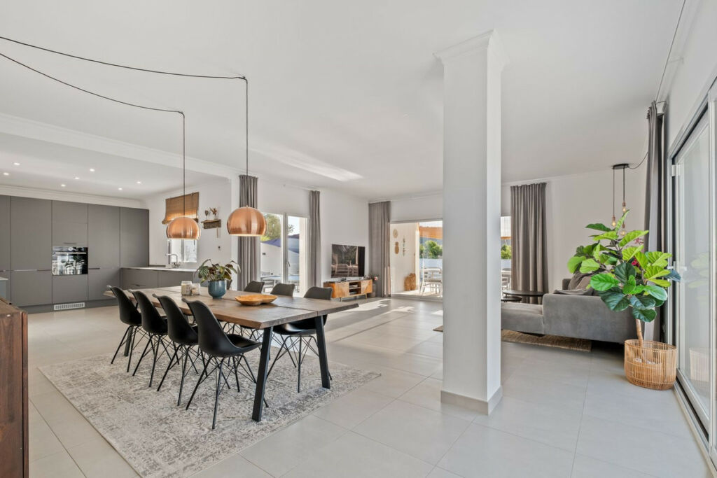 Detached Villa Cerros del Aguila Málaga - image 11