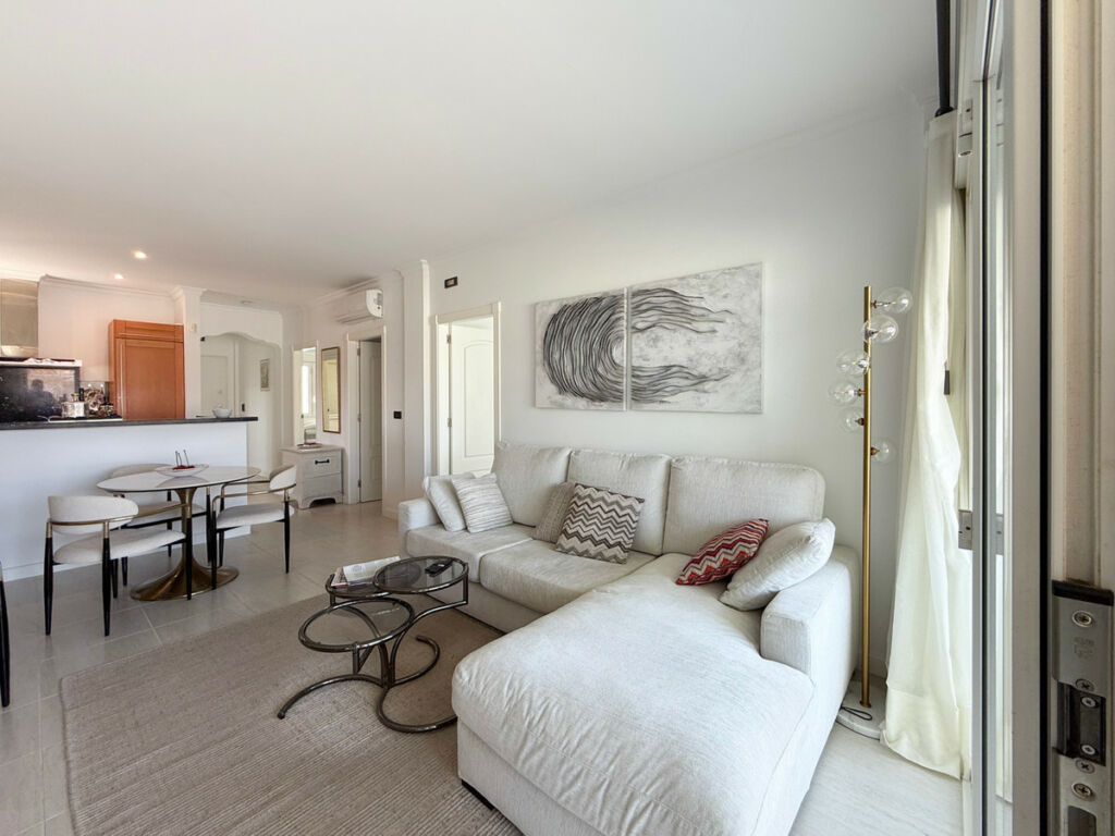 Middle Floor Apartment Benissa Alicante - image 11