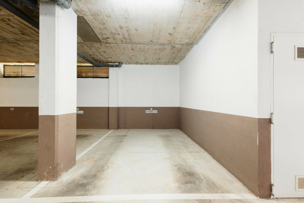Middle Floor Apartment Cancelada Málaga - image 11