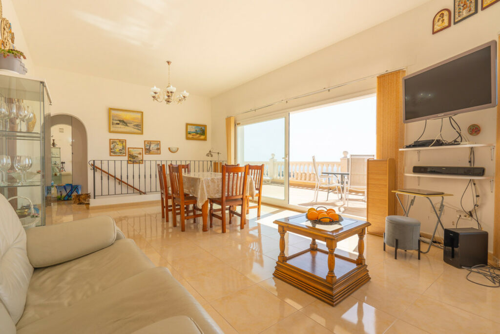 Detached Villa Benitachell Alicante - image 11