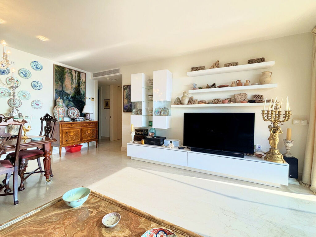 Penthouse La Duquesa Málaga - image 11
