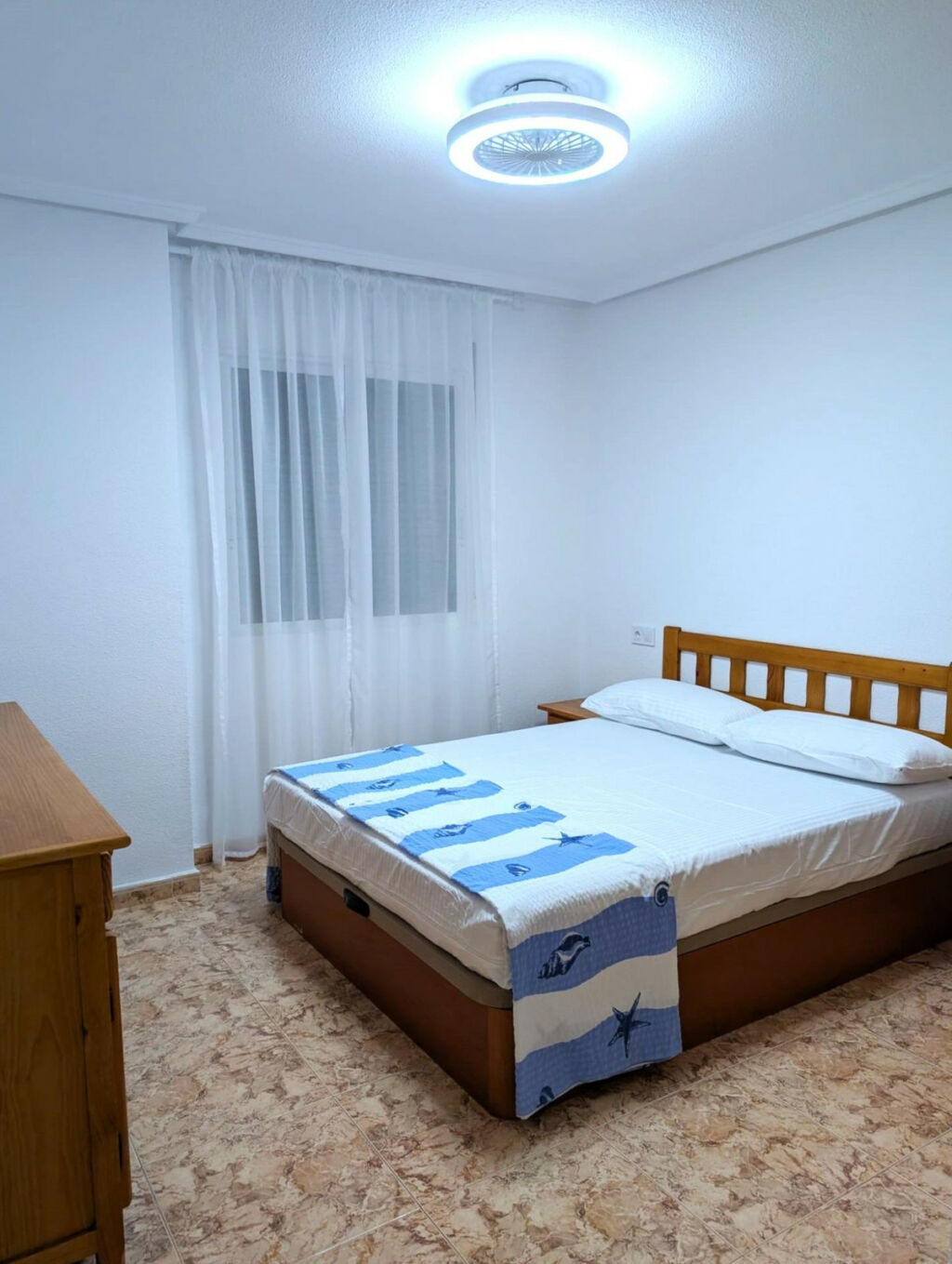 Middle Floor Apartment Torrevieja Alicante - image 11