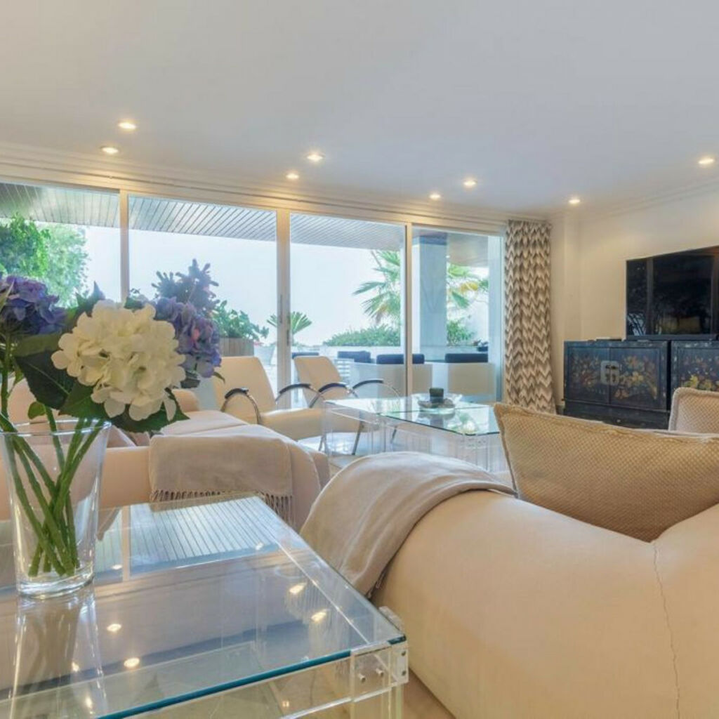 Middle Floor Apartment Marbella Málaga - image 11