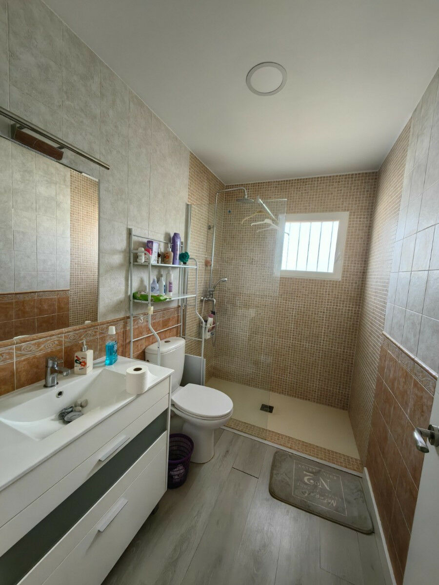 Detached Villa Pinoso Alicante - image 11