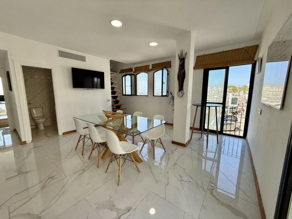 Top Floor Apartment Puerto Banús Málaga - image 14