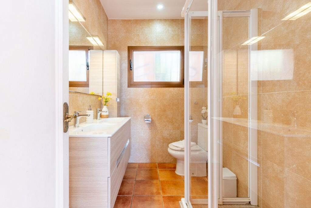 Detached Villa Moraira Alicante - image 11