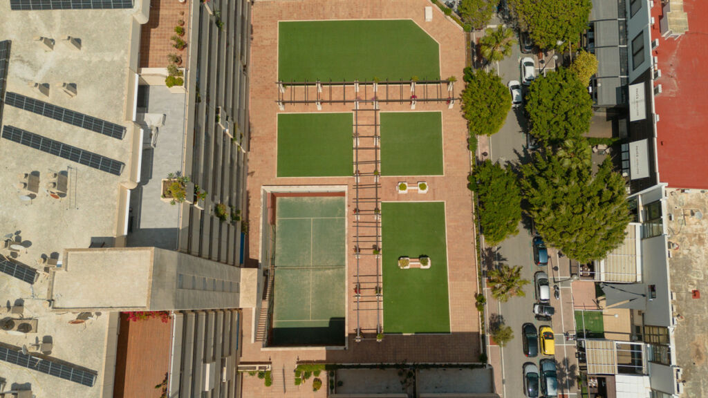 Middle Floor Apartment Puerto Banús Málaga - image 11