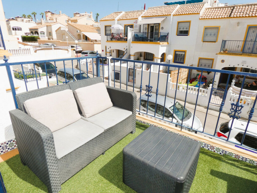 Top Floor Apartment Los Altos Alicante - image 11