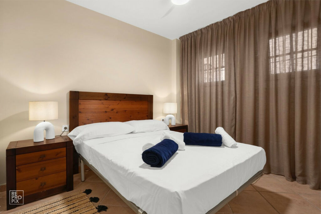Middle Floor Apartment Puerto Banús Málaga - image 11