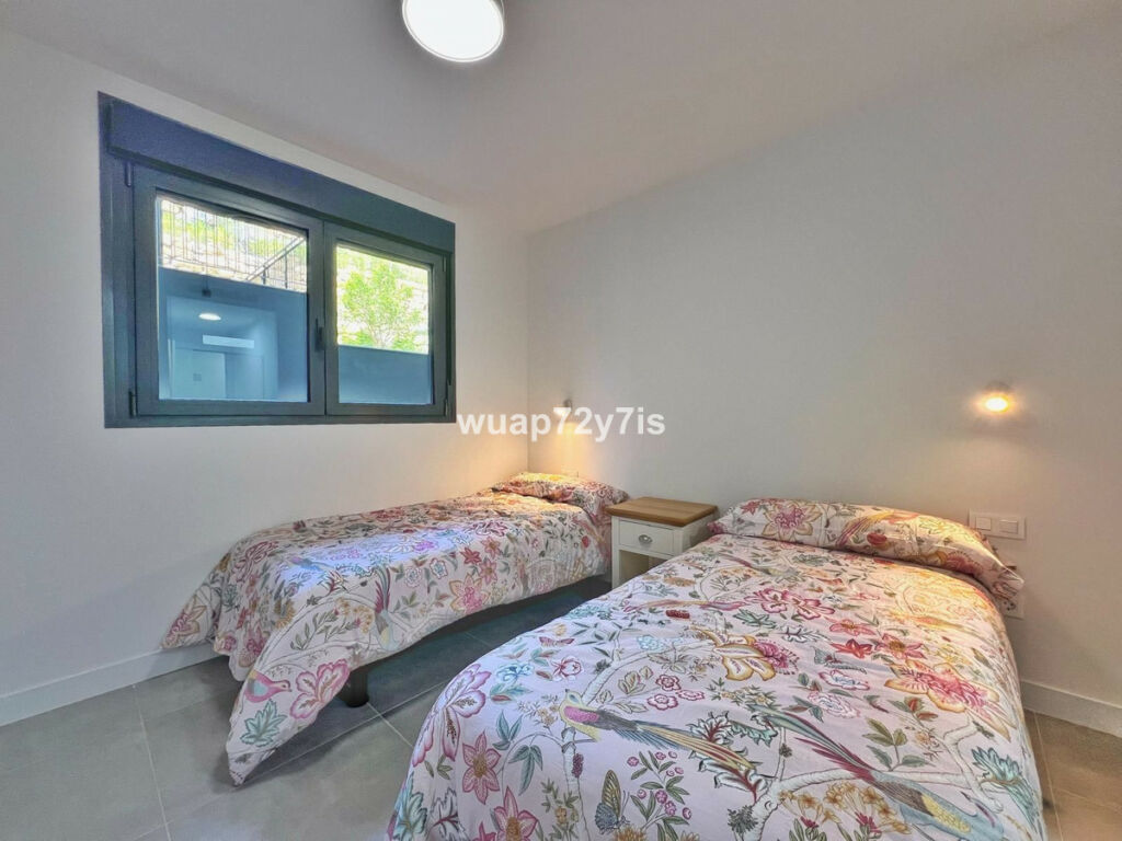Ground Floor Apartment Selwo Málaga - image 11