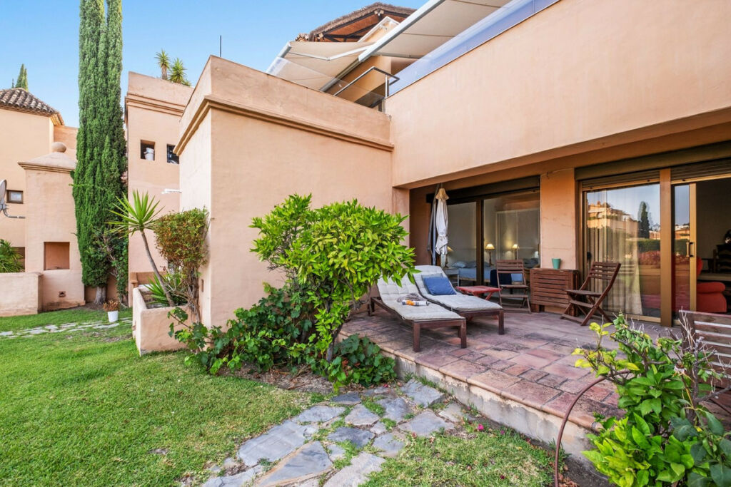 Ground Floor Apartment New Golden Mile Málaga - image 11